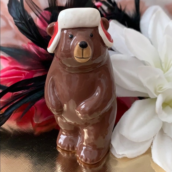 Brown Bear Salt & Pepper Shaker Set - Picture 2 of 10